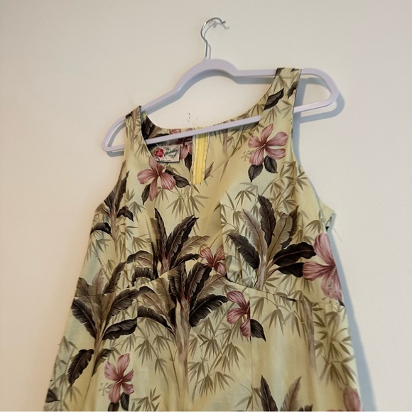 Hilo Hattie Cream and Pink Floral Hawaiian Dress Sz 14 - Picture 5 of 9